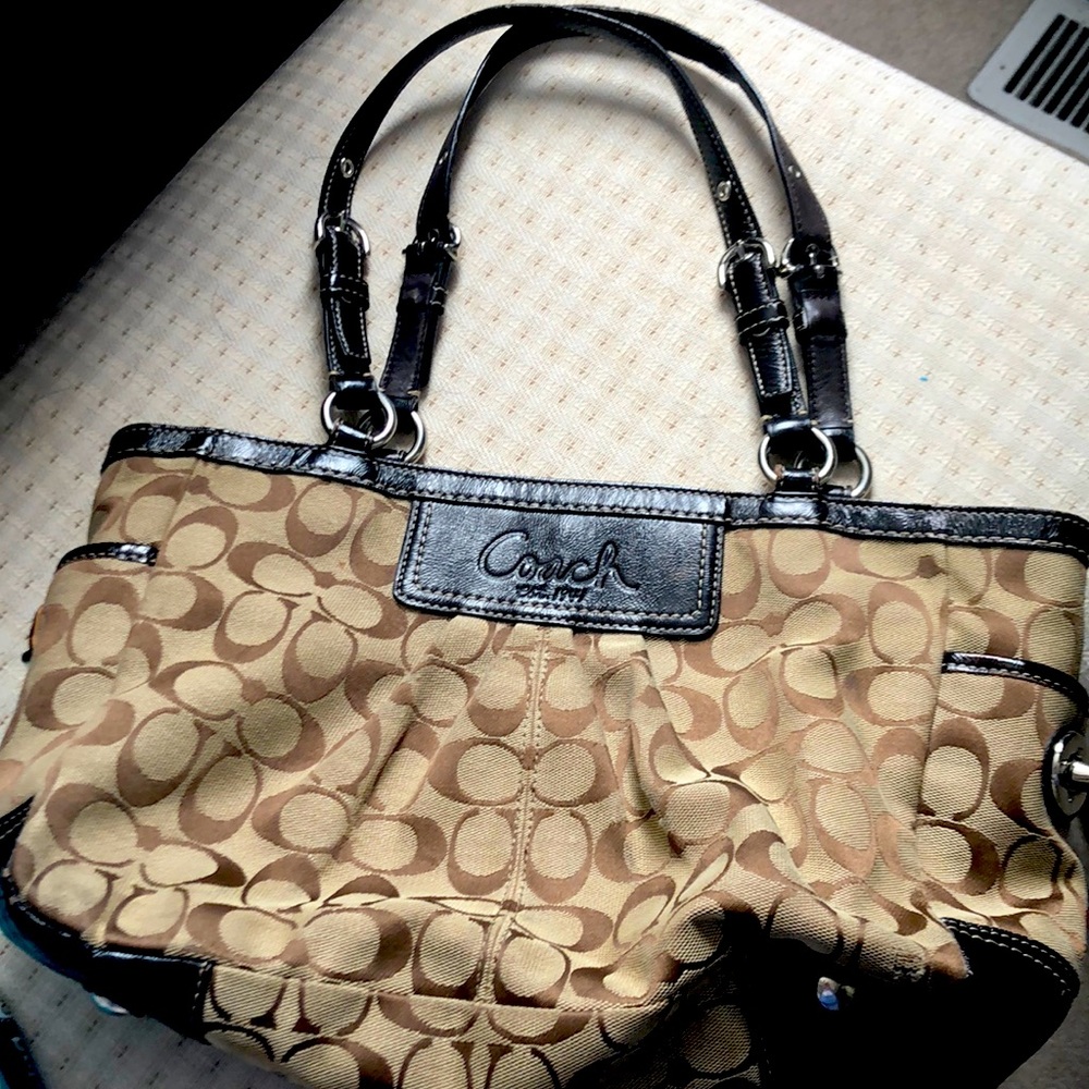 Well-loved, Authentic coach handbag.